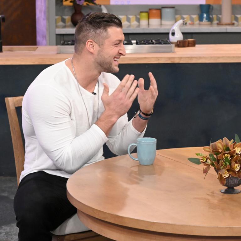Tim Tebow and Rachael Ray
