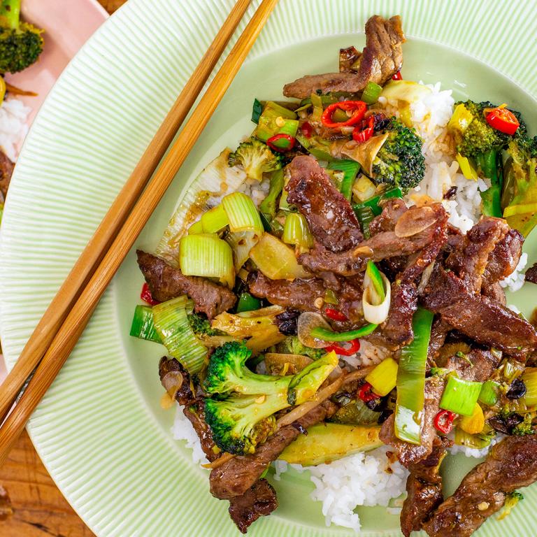 Rachael's Chinese Beef and Broccoli with Black Bean Sauce 