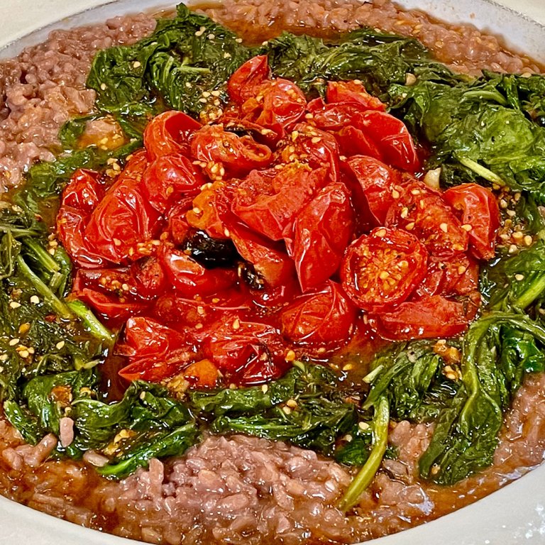 Chianti Risotto with Garlicky Spinach and Oven Charred Tomatoes