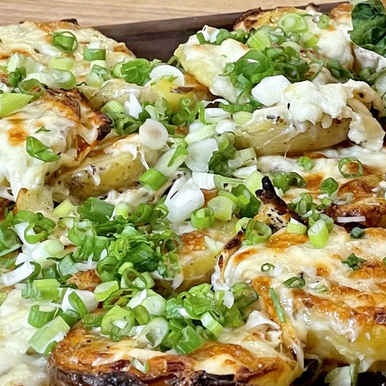 crushed potatoes with cheese