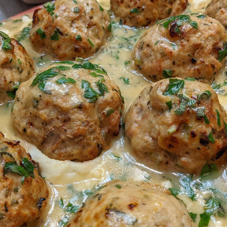 Turkey-Cornbread Meatballs, Herb Gravy and Roasted Garlic Mashed Potatoes