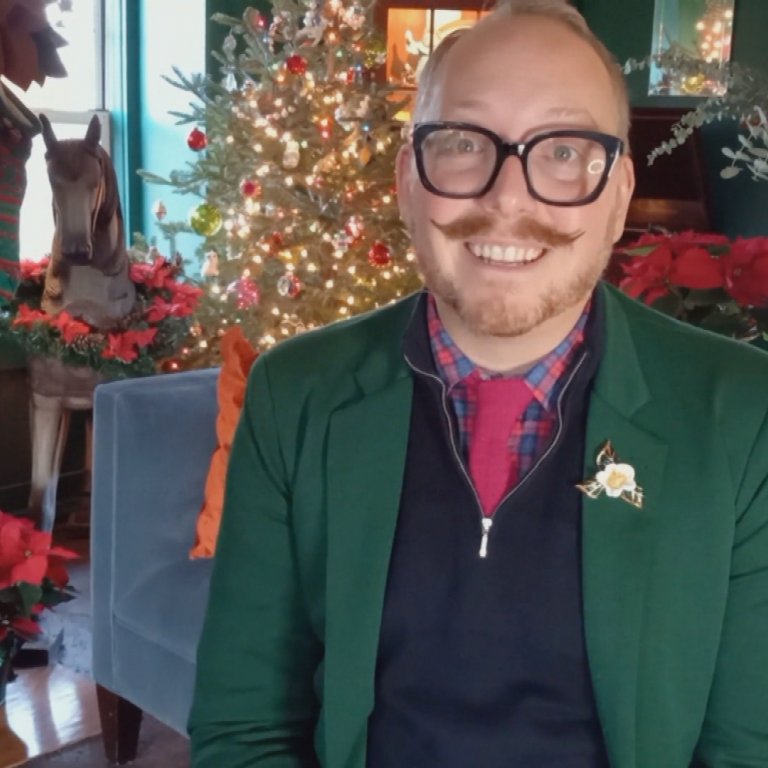 This Man Mysteriously Received Hundreds of Letters to Santa