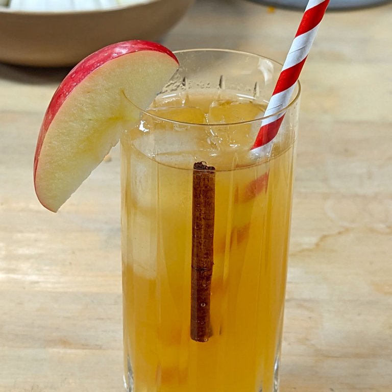Apple Snap Cocktail