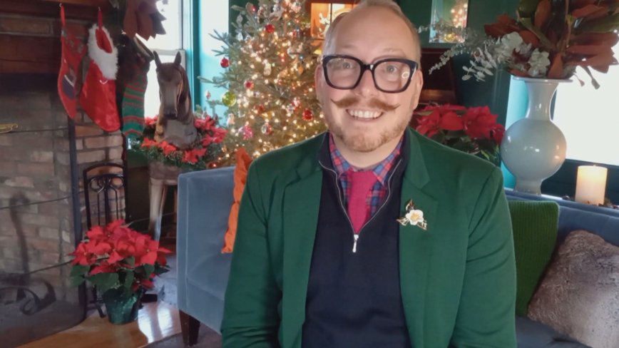 This Man Mysteriously Received Hundreds of Letters to Santa