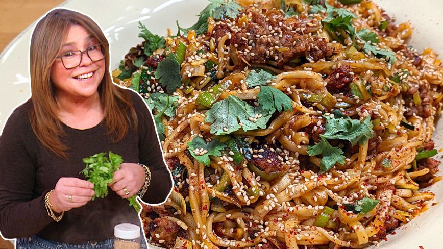Korean-Style Noodles with Veggies and Spicy Sausage | Rachael Ray