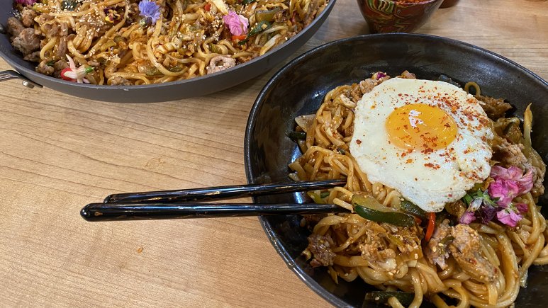 Korean Gochujang Noodles